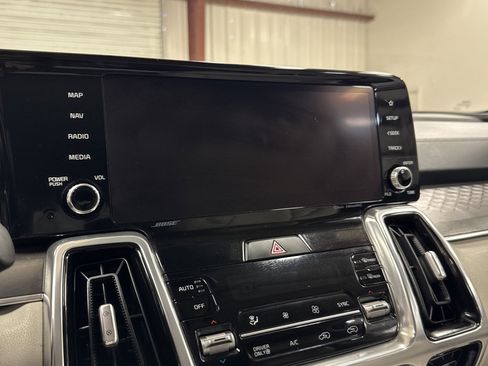 Used 2023 Kia Sorento SX Prestige image 13