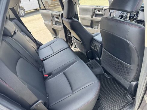 Used 2020 Toyota 4Runner TRD Off-Road Premium w/ Moonroof Package image 17