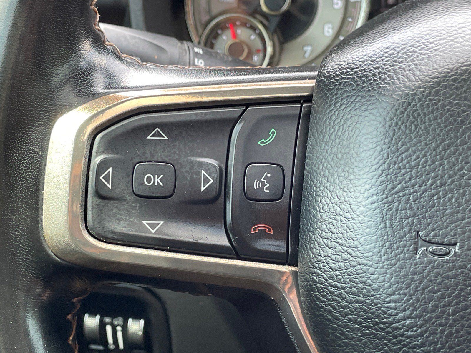 Used 2022 RAM 1500 Limited AWD/4WD image 14