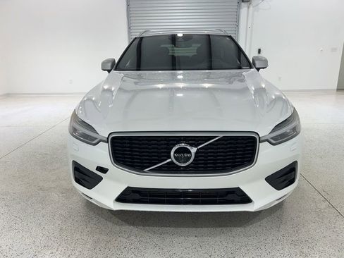 Used 2018 Volvo XC60 T6 R-Design w/ Convenience Package image 8