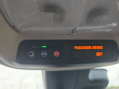 Used 2025 Buick Encore GX Preferred FWD image 23