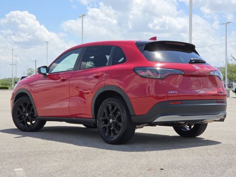 Used 2023 Honda HR-V Sport image 17
