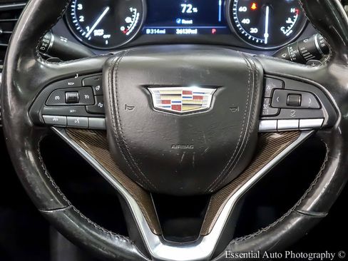 Used 2023 Cadillac XT6 Premium Luxury w/ Platinum Package AWD/4WD image 20