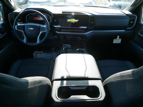 Used 2026 Chevrolet Silverado 1500 LT image 6