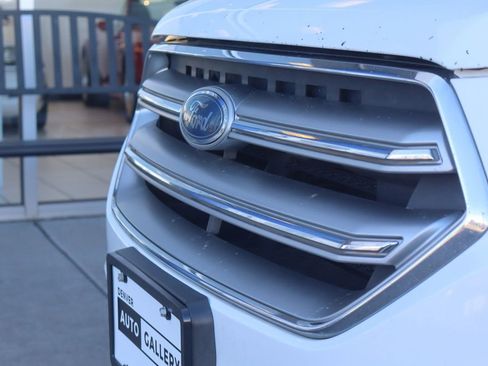 Used 2017 Ford Escape SE w/ Equipment Group 201A image 26