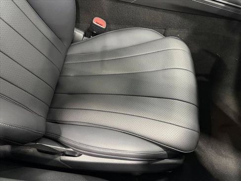 New 2026 Mercedes-Benz E 350 4MATIC Sedan image 17