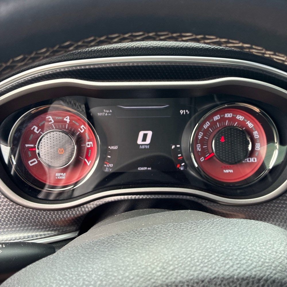 Used 2015 Dodge Challenger SRT Hellcat RWD image 8
