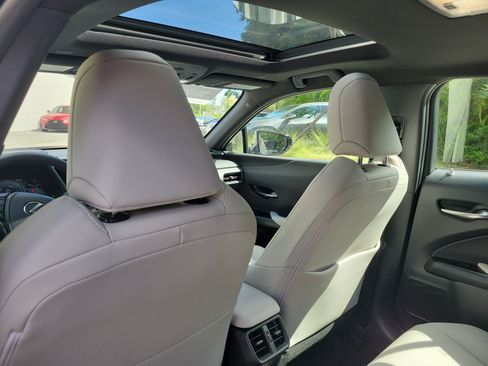 Certified 2024 Lexus UX 250h FWD image 13