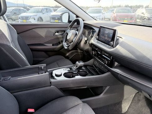 Certified 2021 Nissan Rogue SV image 13