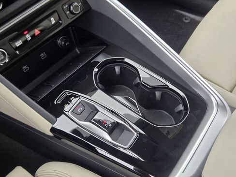 Certified 2025 Audi Q5 Prestige AWD/4WD image 25
