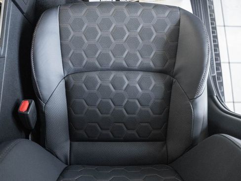 New 2026 Toyota 4Runner 4WD image 36