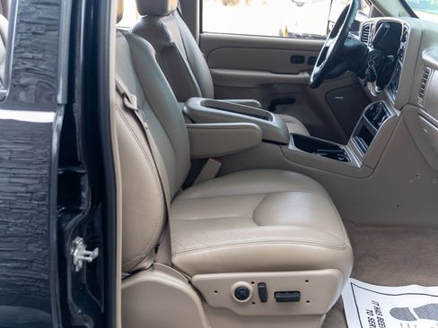 Used 2005 Chevrolet Silverado 3500 LT w/ Heavy-Duty Power Package image 32