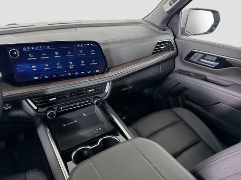 Used 2025 Chevrolet Tahoe LT w/ Comfort Package image 24