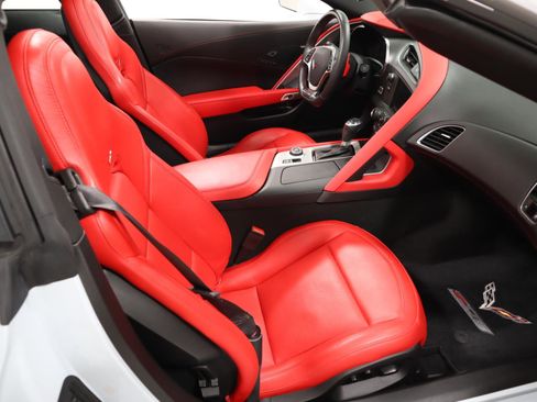 Used 2019 Chevrolet Corvette Z06 RWD image 14