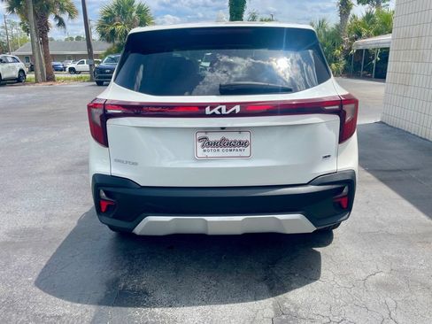 Used 2025 Kia Seltos LX AWD/4WD image 4