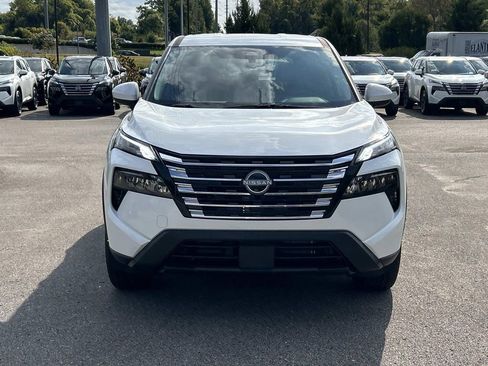 New 2026 Nissan Rogue SV AWD/4WD image 2