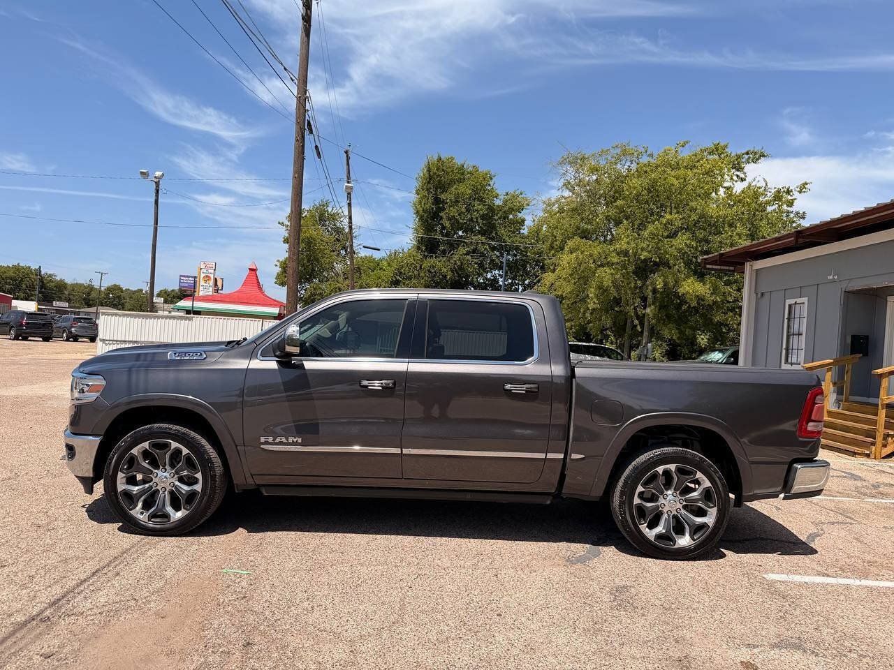 Used 2019 RAM 1500 Limited w/ Advanced Safety Group AWD/4WD image 9