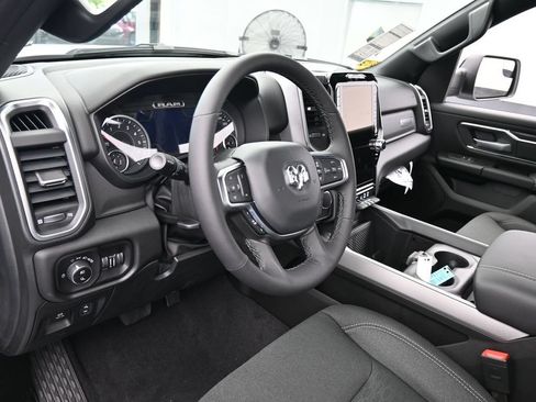 Used 2026 RAM 1500 Big Horn AWD/4WD image 10