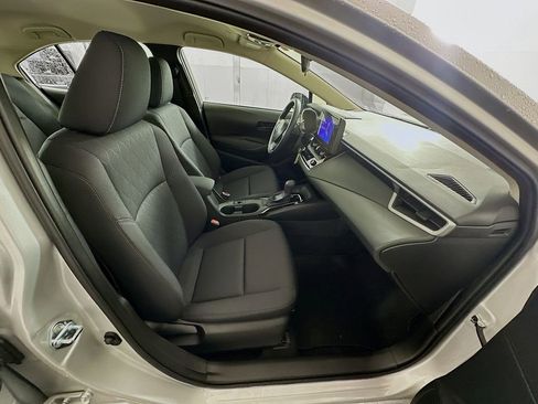 Used 2026 Toyota Corolla LE image 27