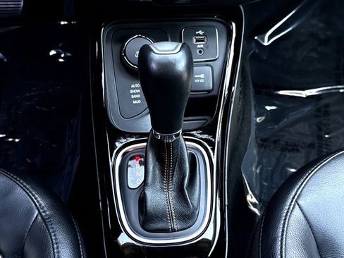 Used 2018 Jeep Compass Limited AWD/4WD image 22