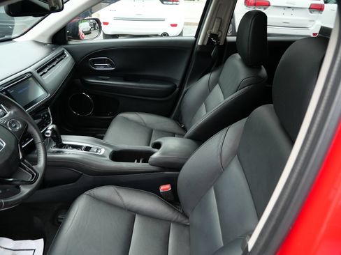 Used 2017 Honda HR-V EX-L image 10