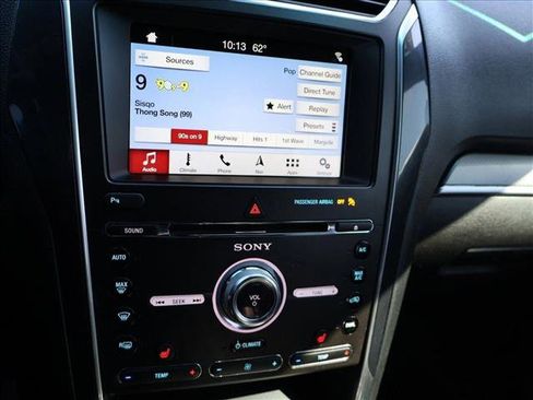 Used 2018 Ford Explorer Sport w/ Ford Safe & Smart Package AWD/4WD image 16