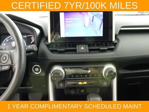 Used 2025 Toyota RAV4 XLE AWD/4WD image 25