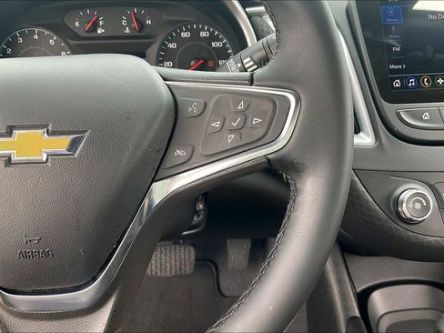 Used 2024 Chevrolet Malibu RS FWD image 18
