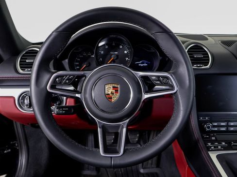 Certified 2024 Porsche 718 Cayman RWD image 9