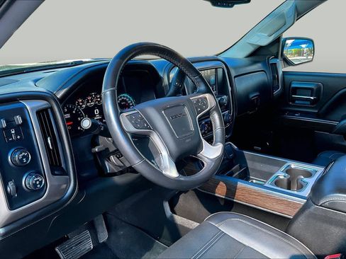 Used 2018 GMC Sierra 1500 Denali w/ Denali Ultimate Package AWD/4WD image 18