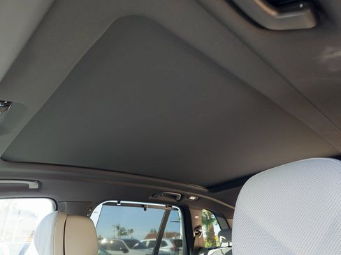 Used 2024 BMW X5 sDrive40i w/ M Sport Package image 19