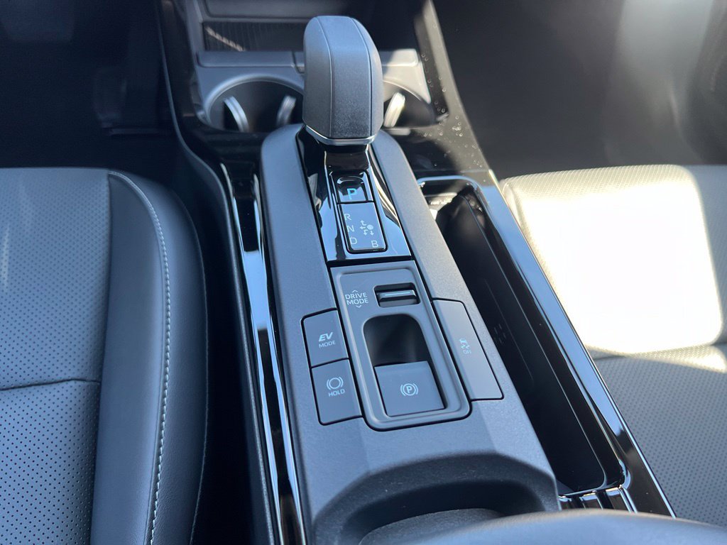 New 2027 Toyota Prius Limited AWD/4WD image 23