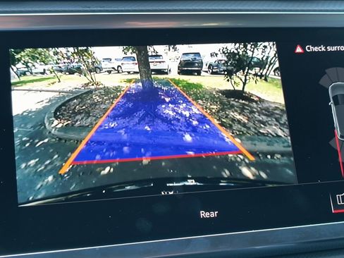 Used 2025 Audi Q3 2.0T Premium w/ Convenience Package image 36