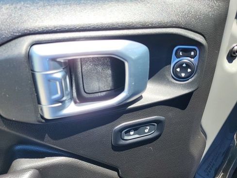 Used 2022 Jeep Gladiator Sport AWD/4WD image 29
