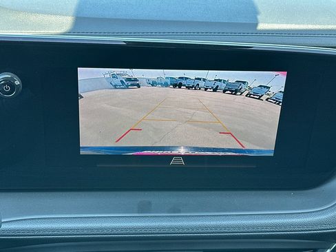 Used 2024 Buick Encore GX Sport Touring FWD image 25