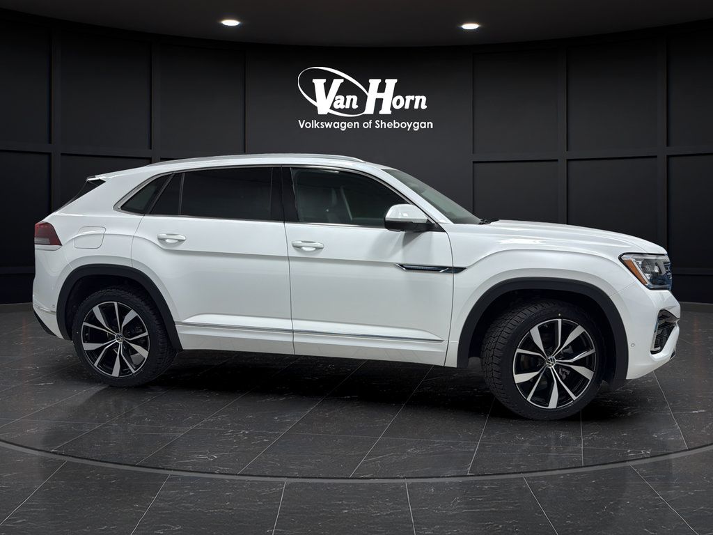 Used 2025 Volkswagen Atlas Cross Sport SEL Premium R-Line AWD/4WD image 8