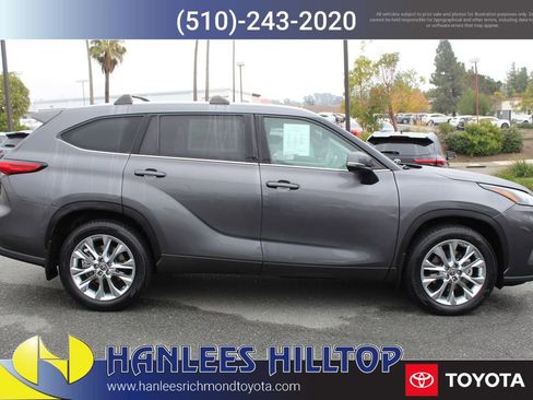 Used 2023 Toyota Highlander Limited image 6