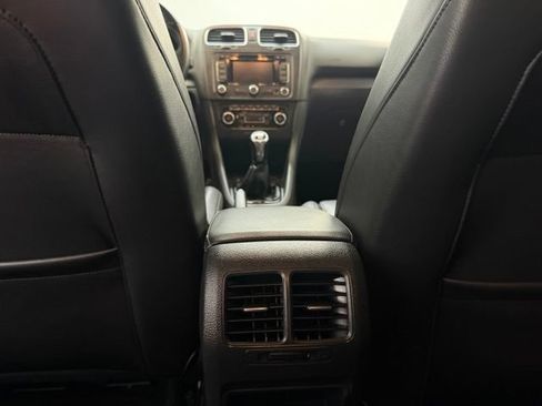 Used 2013 Volkswagen Golf R 4-Door AWD/4WD image 26