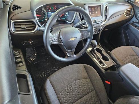 Used 2024 Chevrolet Equinox LT image 10