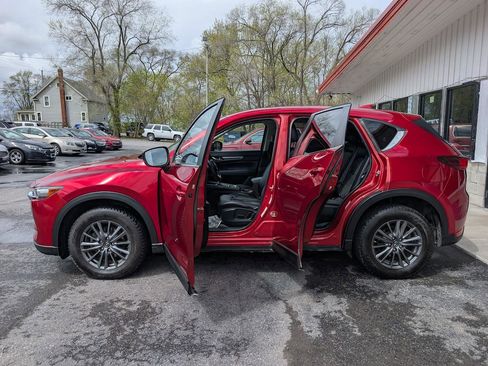 Used 2017 MAZDA CX-5 Touring AWD/4WD image 5