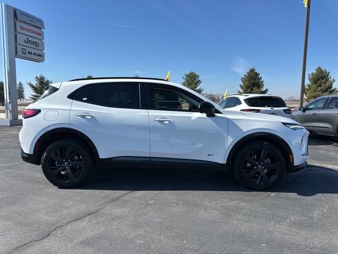 Used 2024 Buick Envision Sport Touring image 4