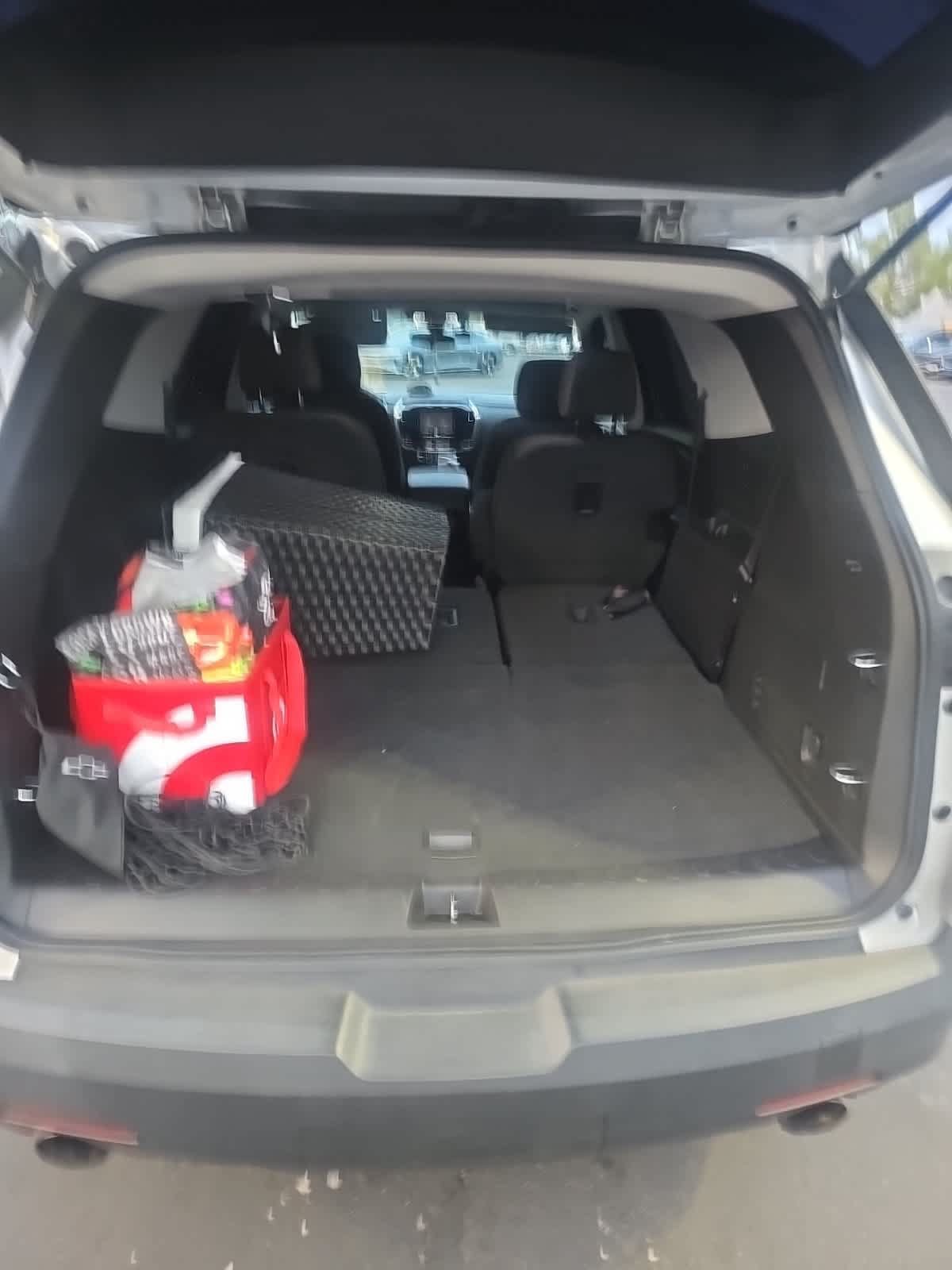 Used 2019 Chevrolet Traverse LT w/ LPO, Cargo Package FWD image 8