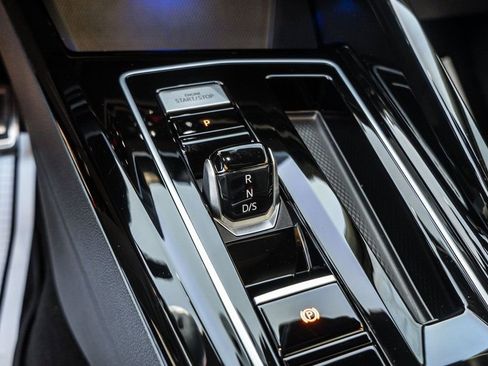 Used 2024 Volkswagen Golf R image 23