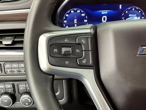 Used 2024 Chevrolet Tahoe Z71 w/ Luxury Package image 18