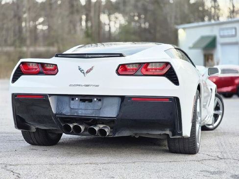Used 2015 Chevrolet Corvette Stingray Coupe image 4