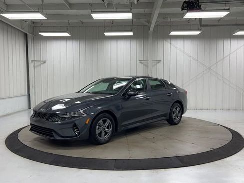 Used 2022 Kia K5 LXS FWD image 4