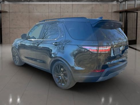 Used 2017 Land Rover Discovery HSE image 4