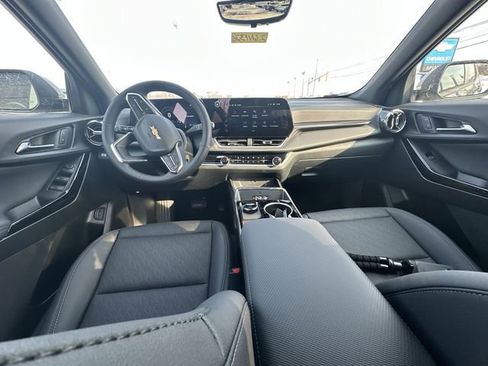 New 2026 Chevrolet Equinox LT w/ Convenience Package II image 21