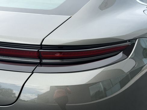 Certified 2025 Porsche Panamera 4 E-Hybrid AWD/4WD image 13