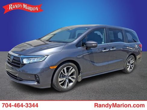 Used 2023 Honda Odyssey Touring image 1